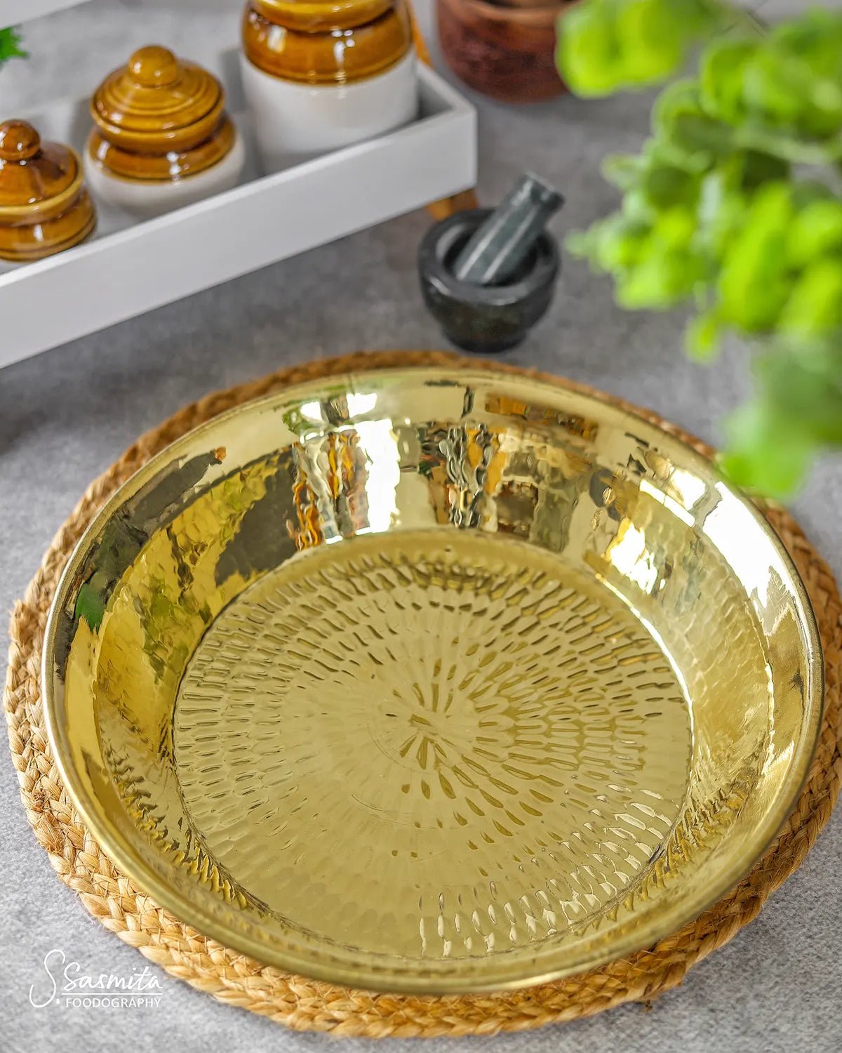 Brass Paraat - Handmade, Hammered Finish & Pure Brass - Kalasians